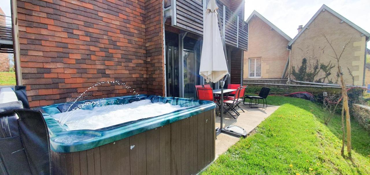 サルラ・ラ・カネダPlein Sud Avec Jacuzzi Privatif Et Parking Priveアパートメント エクステリア 写真